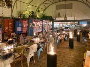 Blick in den beheizten Wintergarten als Eventlocation